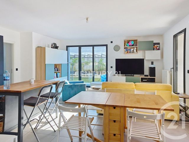 Appartement F3 &agrave; louer - 3 pi&egrave;ces - 68,61 m2 - Noisy Le Grand - 93 - ILE-DE-FRANCE