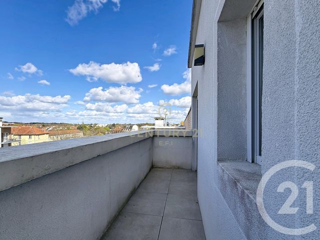 Appartement F3 &agrave; vendre - 3 pi&egrave;ces - 65,47 m2 - Noisy Le Grand - 93 - ILE-DE-FRANCE