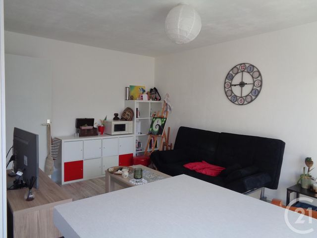 Appartement F2 &agrave; louer - 2 pi&egrave;ces - 39,77 m2 - Noisy Le Grand - 93 - ILE-DE-FRANCE
