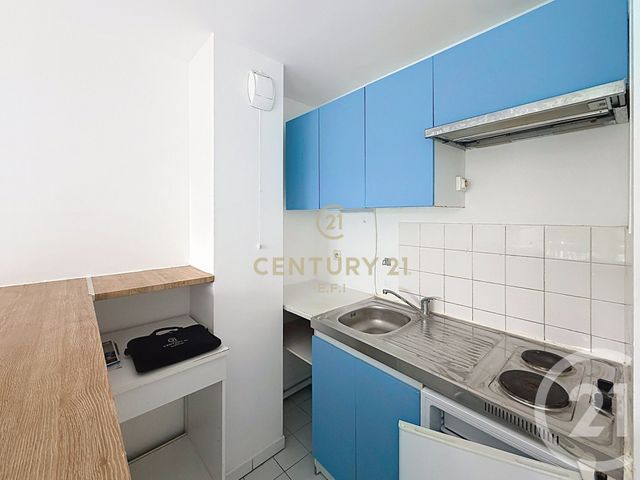Appartement F2 &agrave; louer - 2 pi&egrave;ces - 37 m2 - Noisy Le Grand - 93 - ILE-DE-FRANCE