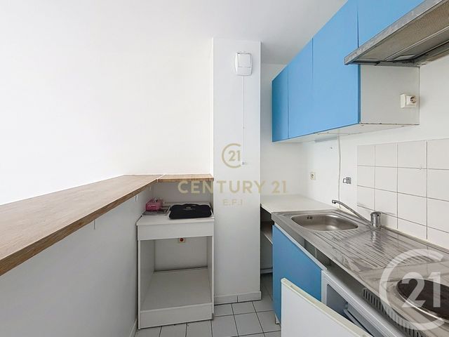 Appartement F2 &agrave; louer - 2 pi&egrave;ces - 37 m2 - Noisy Le Grand - 93 - ILE-DE-FRANCE