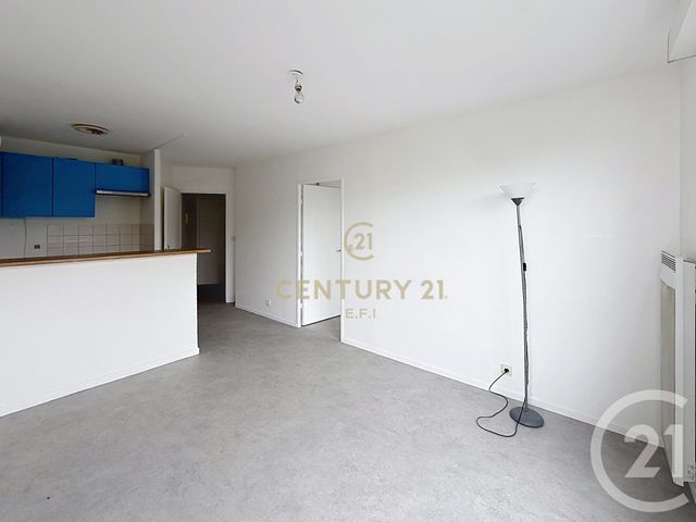 Appartement F2 &agrave; louer - 2 pi&egrave;ces - 37 m2 - Noisy Le Grand - 93 - ILE-DE-FRANCE