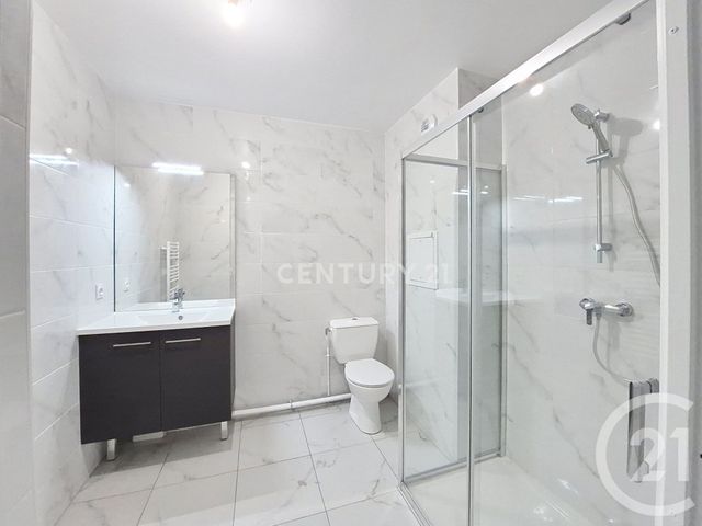 Appartement Studio &agrave; louer - 1 pi&egrave;ce - 30 m2 - Noisy Le Grand - 93 - ILE-DE-FRANCE