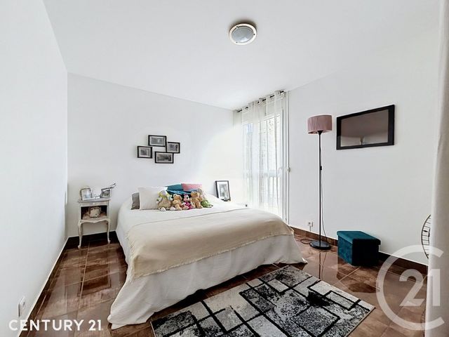 Appartement F3 &agrave; vendre - 3 pi&egrave;ces - 66,44 m2 - Noisy Le Grand - 93 - ILE-DE-FRANCE