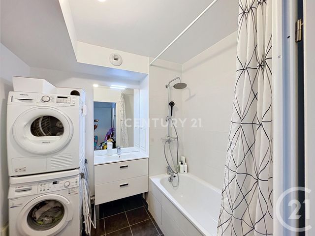 Appartement F4 &agrave; vendre - 4 pi&egrave;ces - 72 m2 - Noisy Le Grand - 93 - ILE-DE-FRANCE