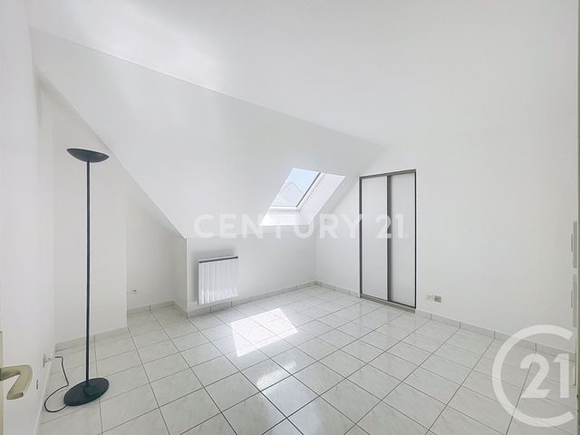Maison &agrave; vendre - 6 pi&egrave;ces - 153 m2 - Noisy Le Grand - 93 - ILE-DE-FRANCE