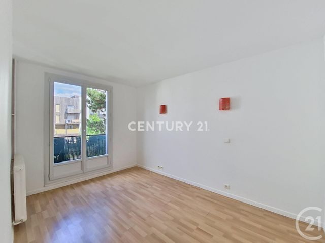 Appartement F3 &agrave; louer - 3 pi&egrave;ces - 67,39 m2 - Noisy Le Grand - 93 - ILE-DE-FRANCE