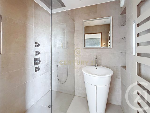 Appartement F2 &agrave; louer - 2 pi&egrave;ces - 65,47 m2 - Noisy Le Grand - 93 - ILE-DE-FRANCE