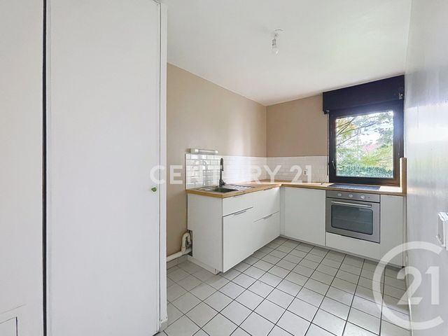 Appartement T2 &agrave; vendre - 2 pi&egrave;ces - 50,37 m2 - Noisy Le Grand - 93 - ILE-DE-FRANCE