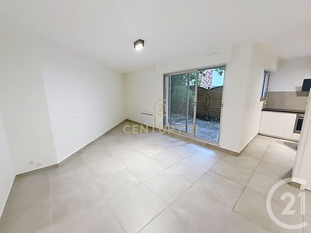 Appartement Studio &agrave; vendre - 1 pi&egrave;ce - 42,26 m2 - Noisy Le Grand - 93 - ILE-DE-FRANCE