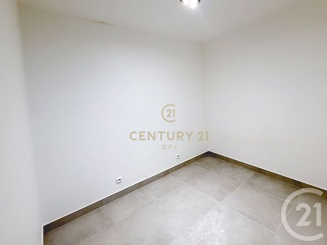 Appartement Studio &agrave; vendre - 1 pi&egrave;ce - 42,26 m2 - Noisy Le Grand - 93 - ILE-DE-FRANCE