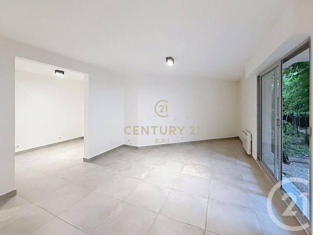 Appartement Studio &agrave; vendre - 1 pi&egrave;ce - 42,26 m2 - Noisy Le Grand - 93 - ILE-DE-FRANCE