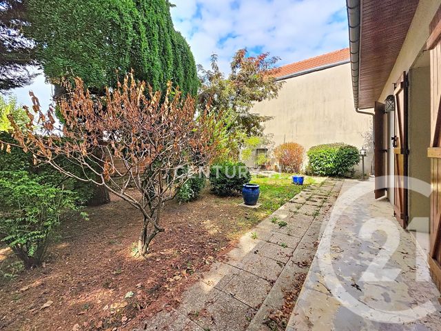 Maison &agrave; vendre - 6 pi&egrave;ces - 190 m2 - Noisy Le Grand - 93 - ILE-DE-FRANCE