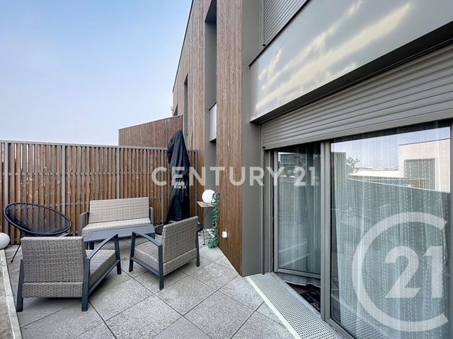 Appartement F4 &agrave; vendre - 4 pi&egrave;ces - 82,02 m2 - Noisy Le Grand - 93 - ILE-DE-FRANCE