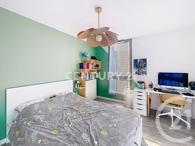 Appartement F4 &agrave; vendre - 4 pi&egrave;ces - 82,02 m2 - Noisy Le Grand - 93 - ILE-DE-FRANCE