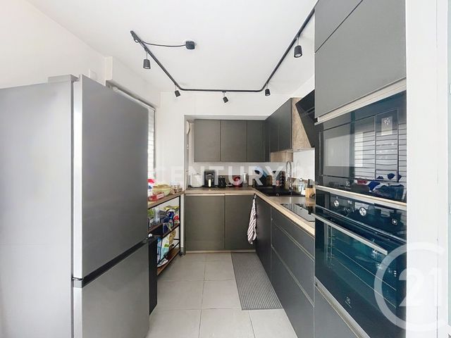 Appartement F4 &agrave; vendre - 4 pi&egrave;ces - 82,02 m2 - Noisy Le Grand - 93 - ILE-DE-FRANCE