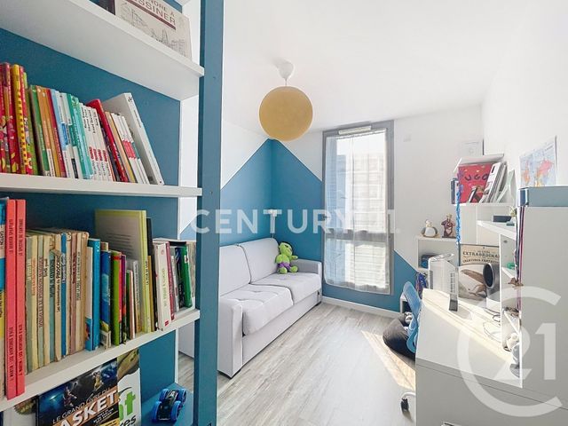 Appartement F4 &agrave; vendre - 4 pi&egrave;ces - 82,02 m2 - Noisy Le Grand - 93 - ILE-DE-FRANCE