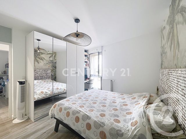 Appartement F4 &agrave; vendre - 4 pi&egrave;ces - 82,02 m2 - Noisy Le Grand - 93 - ILE-DE-FRANCE