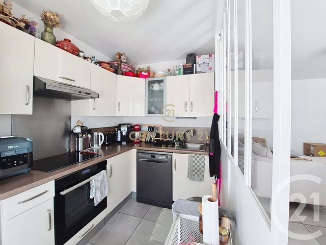 Appartement F2 &agrave; louer - 2 pi&egrave;ces - 47,76 m2 - Noisy Le Grand - 93 - ILE-DE-FRANCE