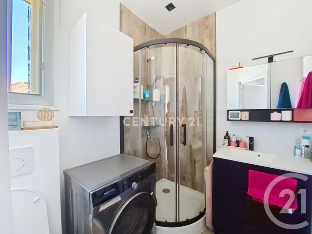 Appartement F3 &agrave; louer - 3 pi&egrave;ces - 47,05 m2 - Noisy Le Grand - 93 - ILE-DE-FRANCE