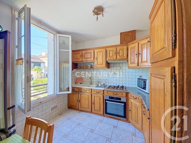 Maison &agrave; vendre - 6 pi&egrave;ces - 135 m2 - Noisy Le Grand - 93 - ILE-DE-FRANCE