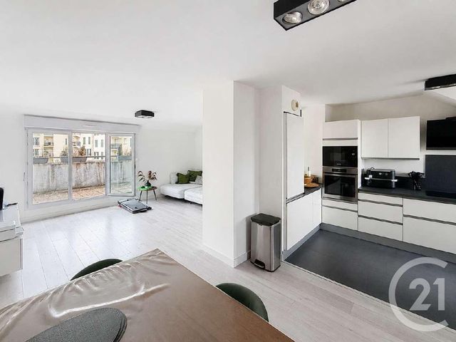 Appartement F4 &agrave; vendre - 4 pi&egrave;ces - 79,77 m2 - Noisy Le Grand - 93 - ILE-DE-FRANCE