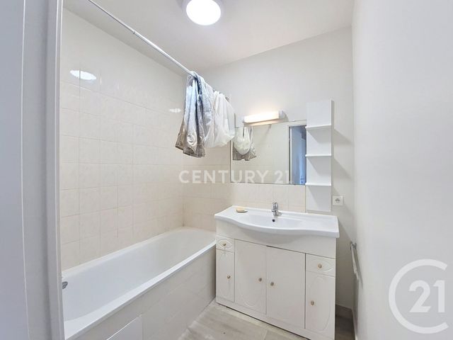 Appartement F3 &agrave; louer - 3 pi&egrave;ces - 66 m2 - Torcy - 77 - ILE-DE-FRANCE