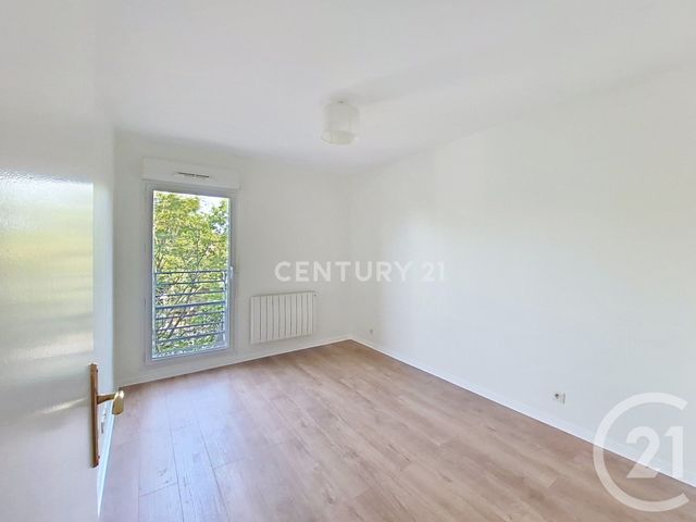 Appartement F2 &agrave; louer - 2 pi&egrave;ces - 42,03 m2 - Champs Sur Marne - 77 - ILE-DE-FRANCE