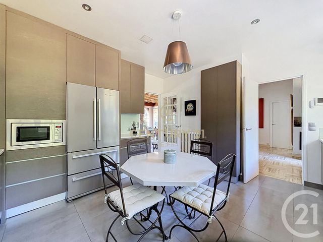 Maison &agrave; vendre - 8 pi&egrave;ces - 241,42 m2 - Noisy Le Grand - 93 - ILE-DE-FRANCE