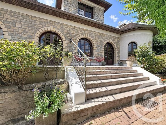 Maison &agrave; vendre - 8 pi&egrave;ces - 241,42 m2 - Noisy Le Grand - 93 - ILE-DE-FRANCE