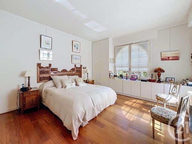 Maison &agrave; vendre - 8 pi&egrave;ces - 241,42 m2 - Noisy Le Grand - 93 - ILE-DE-FRANCE
