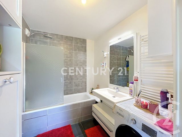 Appartement T3 &agrave; vendre - 3 pi&egrave;ces - 60,91 m2 - Noisy Le Grand - 93 - ILE-DE-FRANCE
