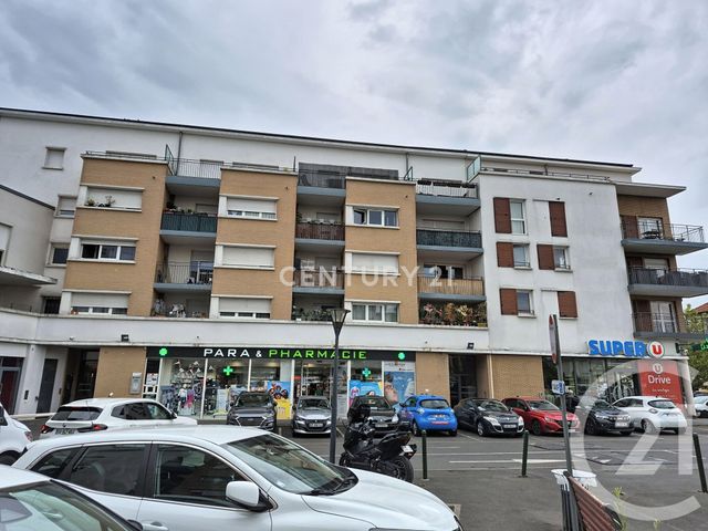 Appartement F2 &agrave; louer - 2 pi&egrave;ces - 43,89 m2 - Noisy Le Grand - 93 - ILE-DE-FRANCE