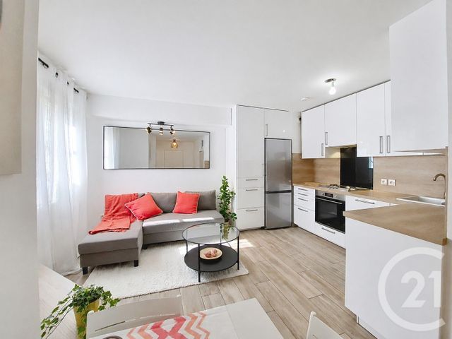 Appartement F3 &agrave; louer - 3 pi&egrave;ces - 45,69 m2 - Noisy Le Grand - 93 - ILE-DE-FRANCE