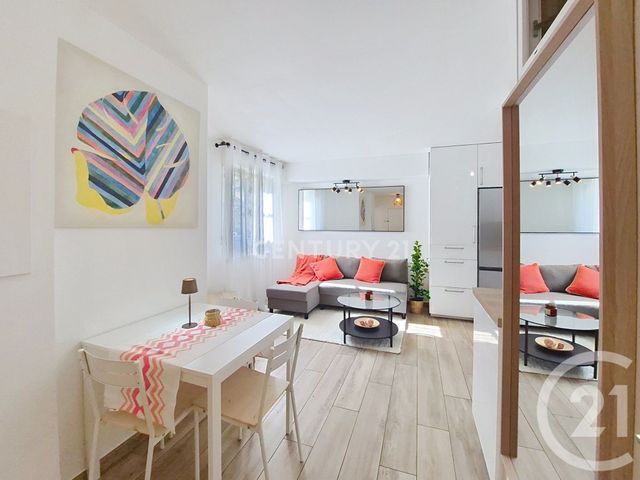 Appartement F3 &agrave; louer - 3 pi&egrave;ces - 45,69 m2 - Noisy Le Grand - 93 - ILE-DE-FRANCE