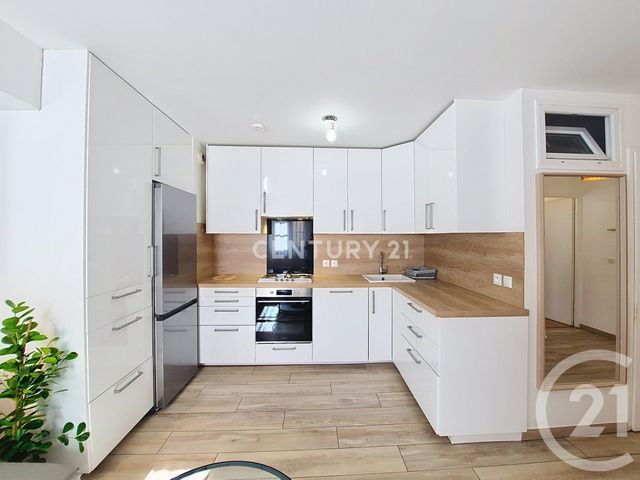 Appartement F3 &agrave; louer - 3 pi&egrave;ces - 45,69 m2 - Noisy Le Grand - 93 - ILE-DE-FRANCE