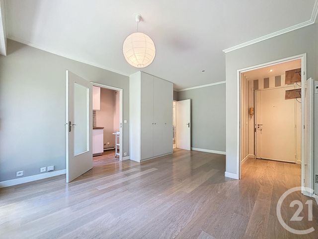 Appartement F1 &agrave; louer - 1 pi&egrave;ce - 29,23 m2 - Noisy Le Grand - 93 - ILE-DE-FRANCE