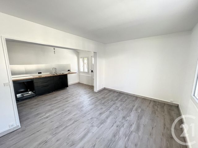 Maison &agrave; louer - 3 pi&egrave;ces - 82,04 m2 - Noisy Le Grand - 93 - ILE-DE-FRANCE