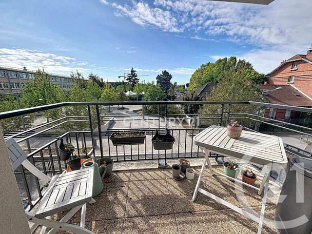 Appartement F2 &agrave; louer - 2 pi&egrave;ces - 40,06 m2 - Noisy Le Grand - 93 - ILE-DE-FRANCE