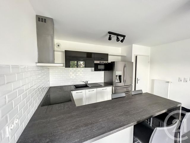 Appartement F3 &agrave; louer - 3 pi&egrave;ces - 57,86 m2 - Noisy Le Grand - 93 - ILE-DE-FRANCE