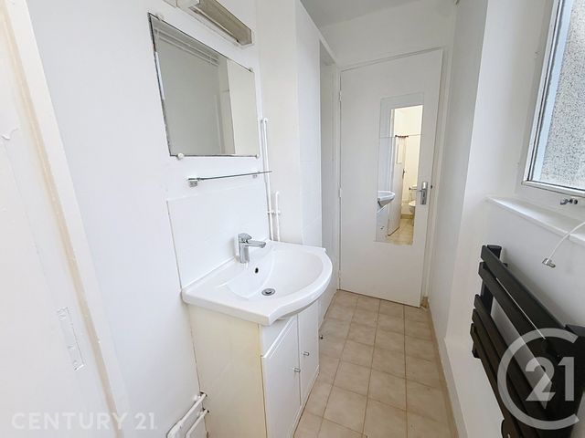 Appartement F1 &agrave; louer - 1 pi&egrave;ce - 25,22 m2 - Torcy - 77 - ILE-DE-FRANCE