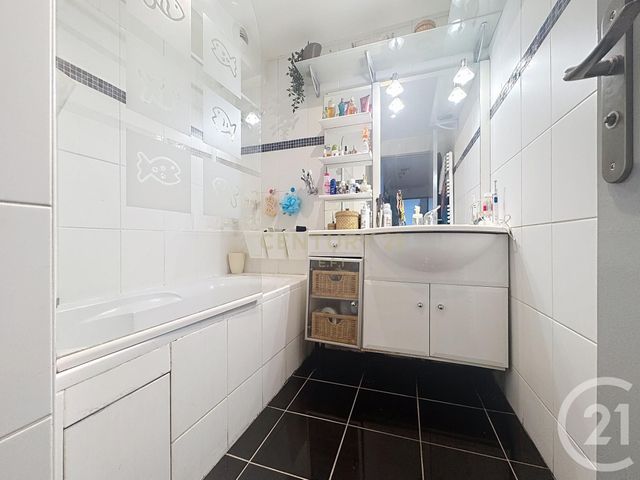Appartement F3 &agrave; vendre - 3 pi&egrave;ces - 59,15 m2 - Noisy Le Grand - 93 - ILE-DE-FRANCE