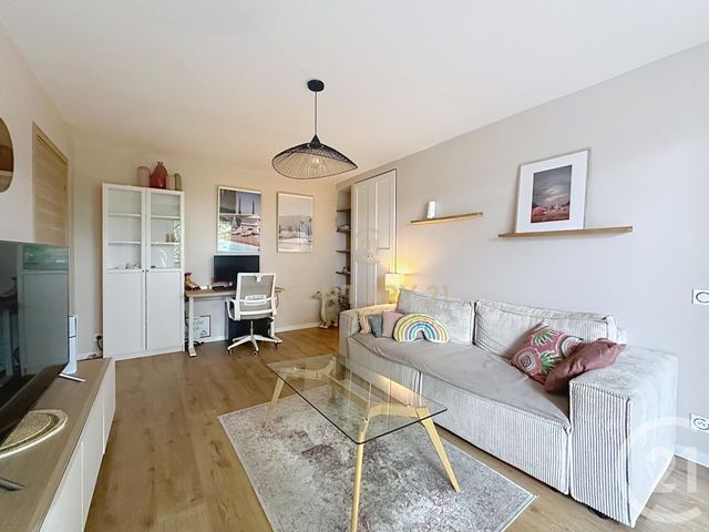 Appartement F2 &agrave; louer - 2 pi&egrave;ces - 40 m2 - Noisy Le Grand - 93 - ILE-DE-FRANCE