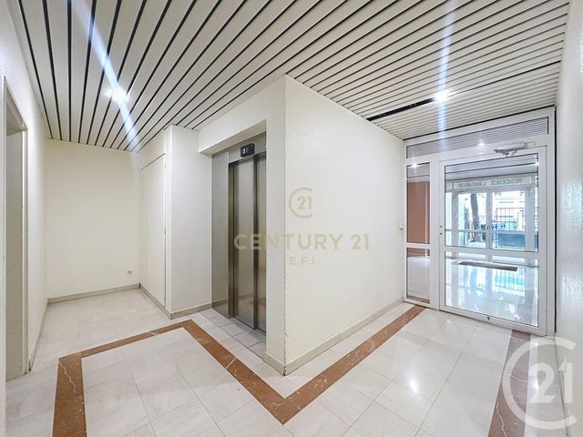 Appartement F2 &agrave; louer - 2 pi&egrave;ces - 40 m2 - Noisy Le Grand - 93 - ILE-DE-FRANCE