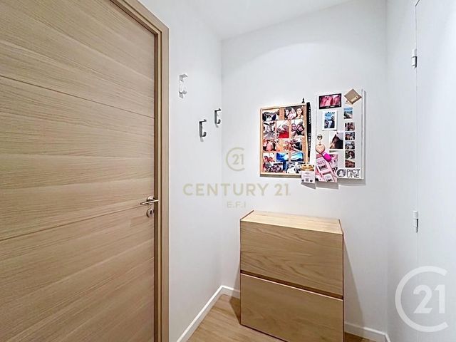 Appartement F2 &agrave; louer - 2 pi&egrave;ces - 40 m2 - Noisy Le Grand - 93 - ILE-DE-FRANCE