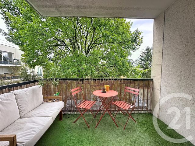 Appartement F2 &agrave; louer - 2 pi&egrave;ces - 40 m2 - Noisy Le Grand - 93 - ILE-DE-FRANCE