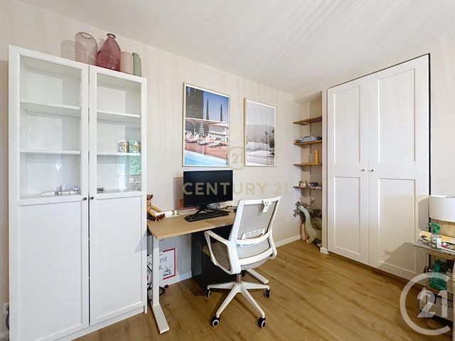 Appartement F2 &agrave; louer - 2 pi&egrave;ces - 40 m2 - Noisy Le Grand - 93 - ILE-DE-FRANCE