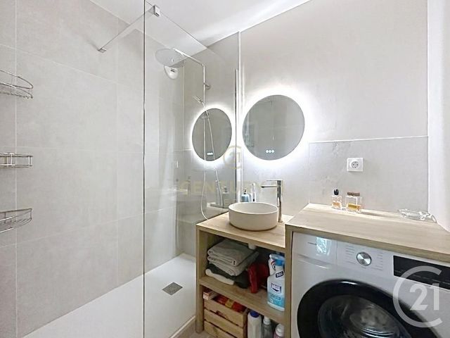 Appartement F2 &agrave; louer - 2 pi&egrave;ces - 40 m2 - Noisy Le Grand - 93 - ILE-DE-FRANCE