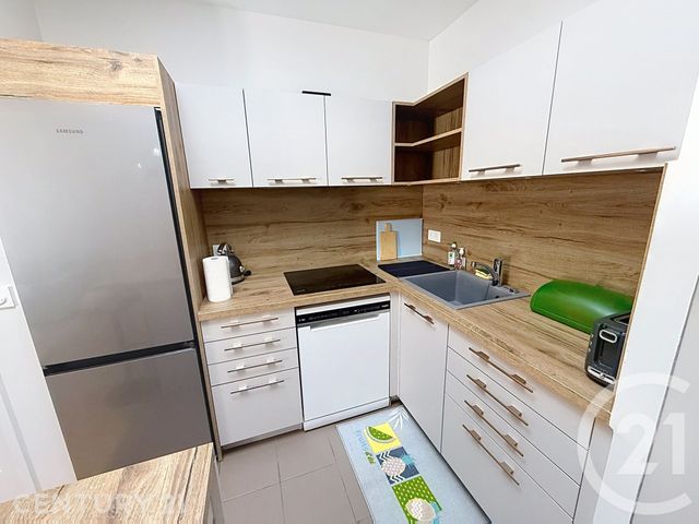 Appartement F2 &agrave; louer - 2 pi&egrave;ces - 53 m2 - Noisy Le Grand - 93 - ILE-DE-FRANCE