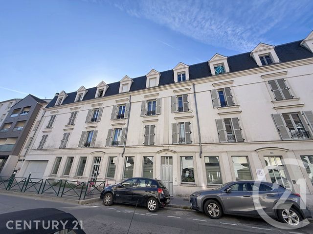 Appartement F2 &agrave; louer - 2 pi&egrave;ces - 53 m2 - Noisy Le Grand - 93 - ILE-DE-FRANCE